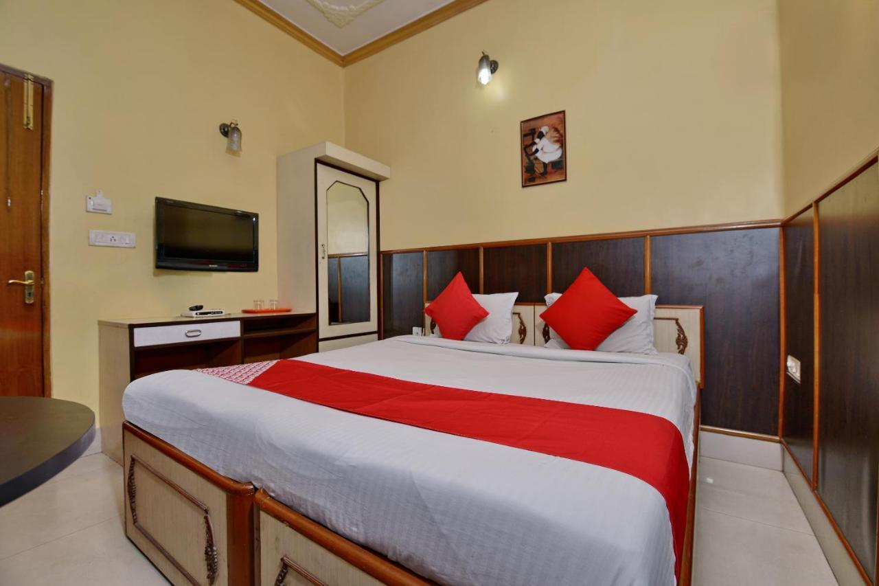 Oyo 3436 Shree Utsav Palace Guest House Kalkutta Kültér fotó