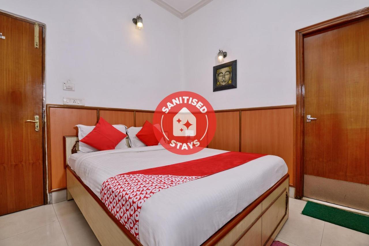 Oyo 3436 Shree Utsav Palace Guest House Kalkutta Kültér fotó