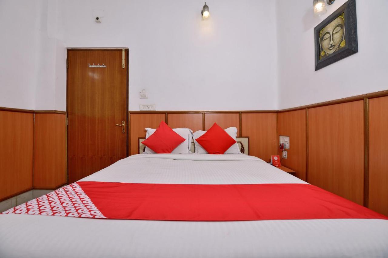 Oyo 3436 Shree Utsav Palace Guest House Kalkutta Kültér fotó
